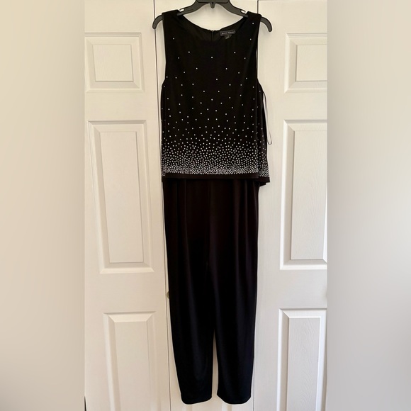 Jessica Howard Pants - Jessica Howard Women's Black Dressy Jumpsuit with embellished top. Size 14.